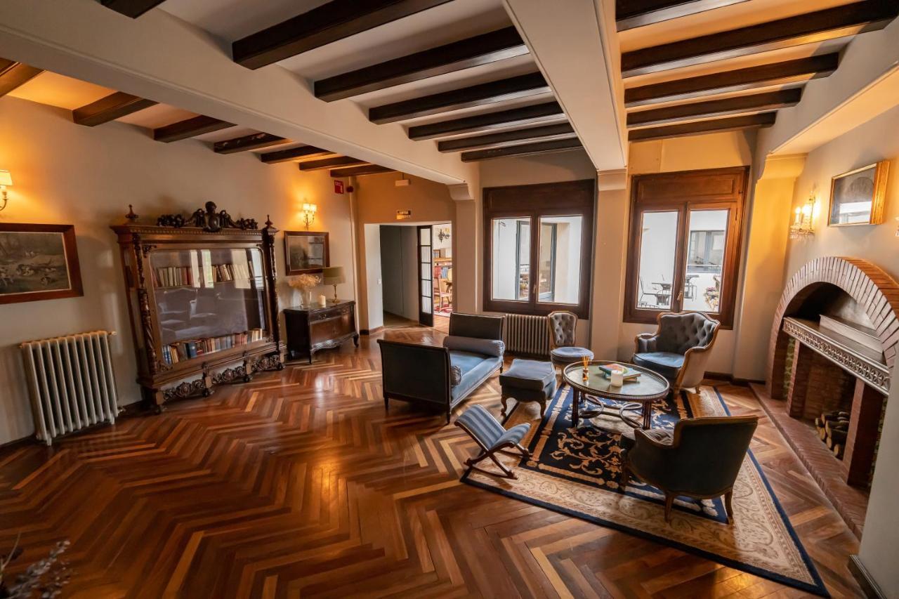Angelats Hotel - A Signature Boutique Hotel & Restaurant Ribes De Freser Bagian luar foto