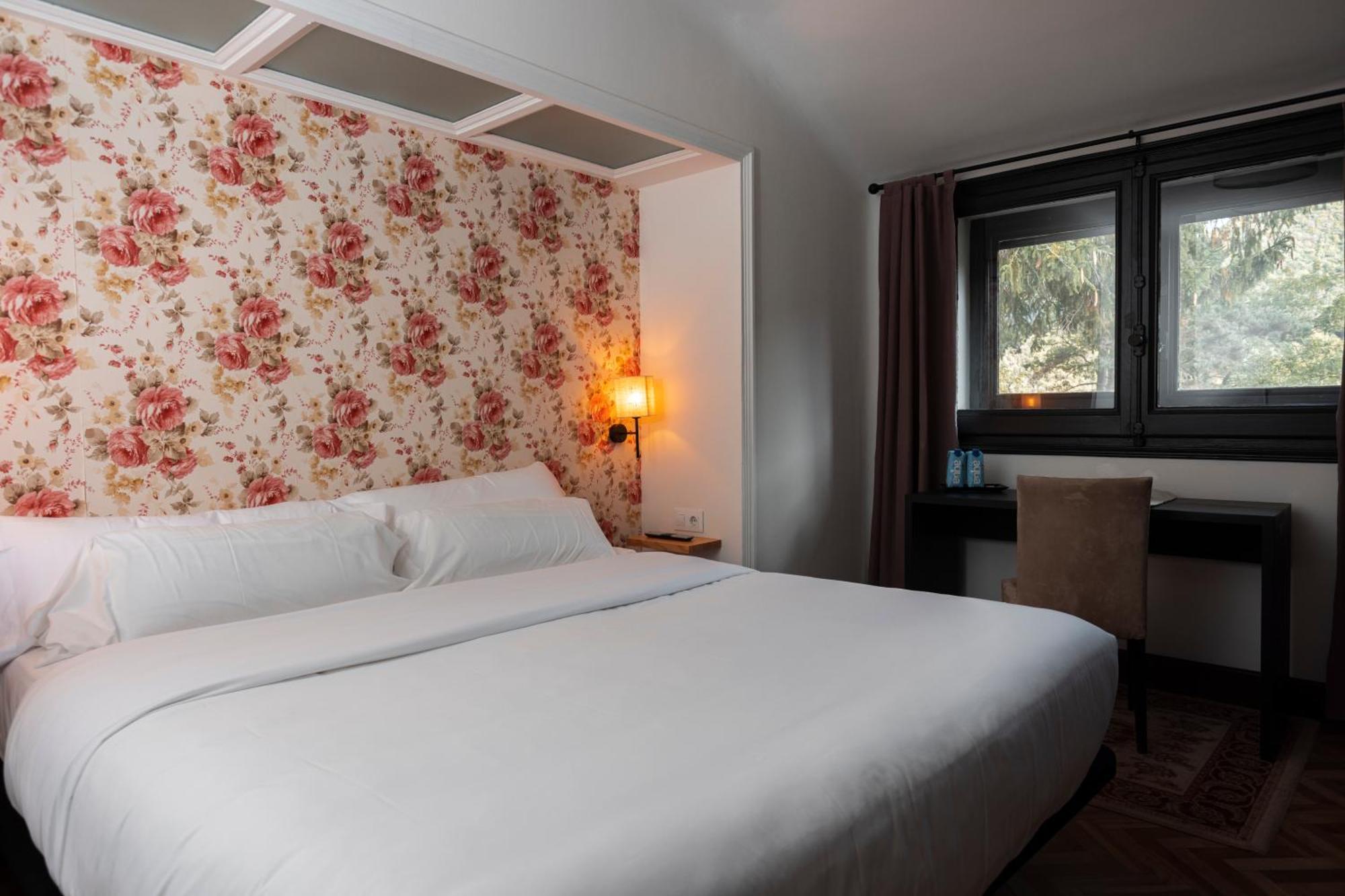 Angelats Hotel - A Signature Boutique Hotel & Restaurant Ribes De Freser Bagian luar foto